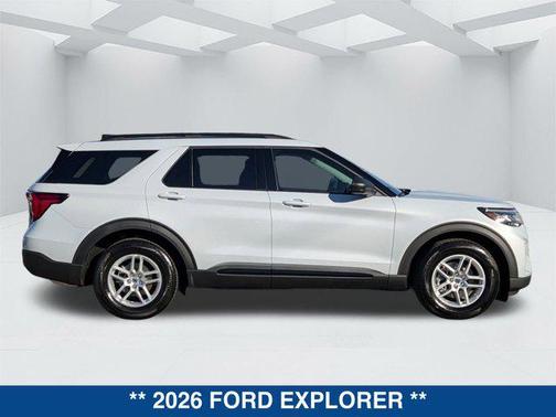 SPACE WHITE METALLIC 2026 Ford Explorer Active w/200A Pkg