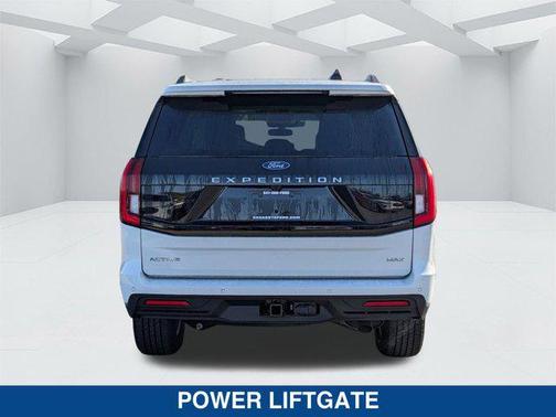 STAR WHITE MET TRI-COAT 2026 Ford Expedition Max Active 4x2