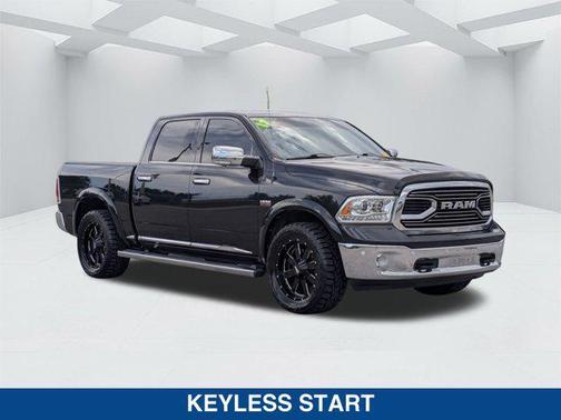 2017 RAM 1500 Limited Crew Cab 4x4 5'7' Box