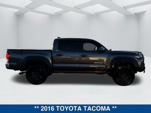 2016 Toyota Tacoma SR5