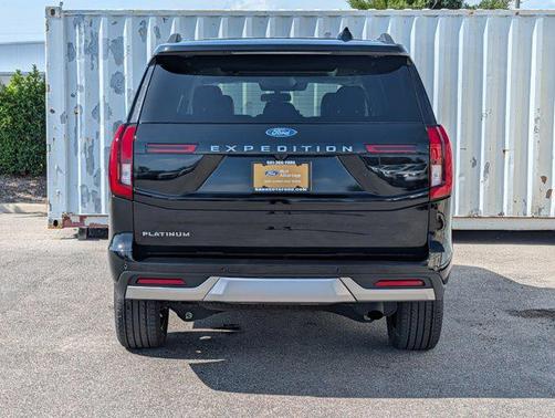 AGATE BLACK METALLIC 2025 Ford Expedition Platinum