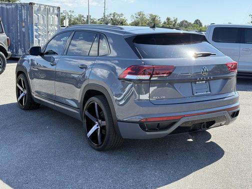 2021 Volkswagen Atlas Cross Sport 3.6L V6 SEL Premium R-Line