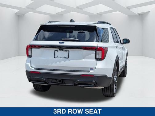 STAR WHITE MET TRI-COAT 2026 Ford Explorer ST-Line