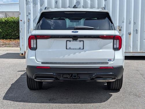 STAR WHITE MET TRI-COAT 2026 Ford Explorer ST-Line
