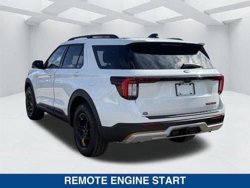 STAR WHITE MET TRI-COAT 2026 Ford Explorer Tremor