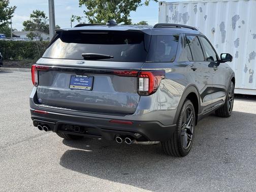CARBONIZED GRAY METALLIC 2025 Ford Explorer ST