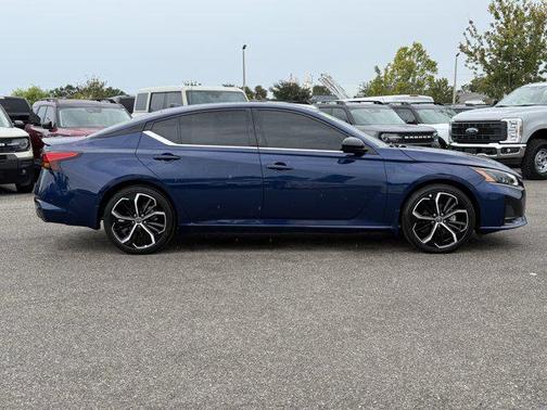 2024 Nissan Altima SR FWD