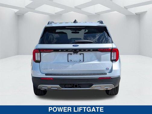SPACE WHITE METALLIC 2026 Ford Explorer Active w/200A Pkg