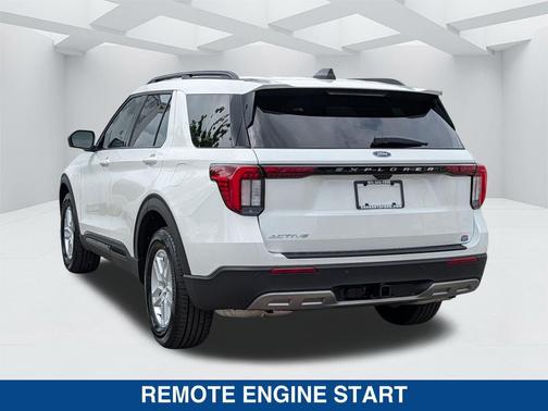 STAR WHITE MET TRI-COAT 2026 Ford Explorer Active