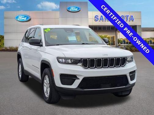 2023 Jeep Grand Cherokee Laredo