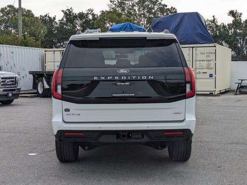 2025 Ford Expedition Max Active 4x2