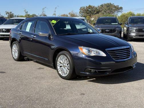 2012 Chrysler 200 Limited