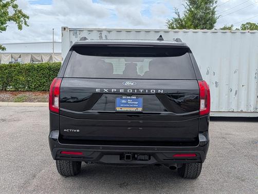 AGATE BLACK METALLIC 2025 Ford Expedition Active