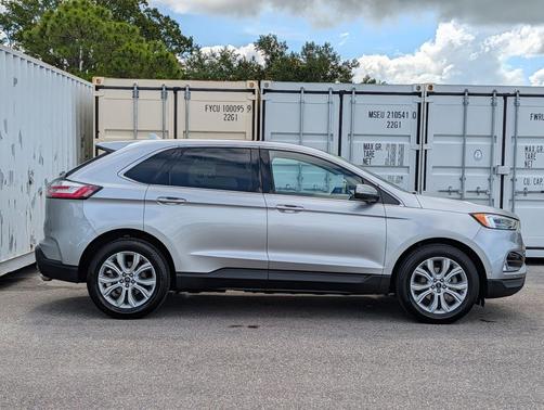 ICONIC SILVER 2020 Ford Edge Titanium