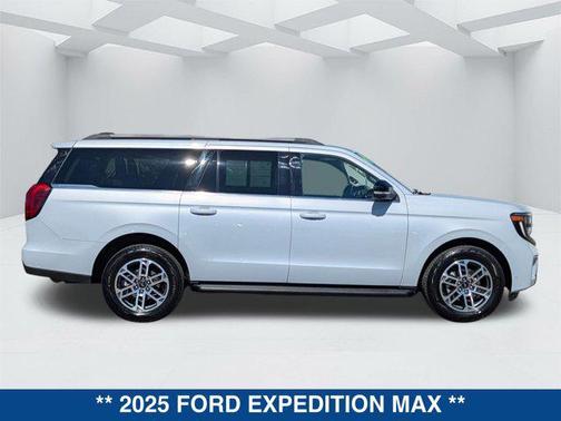 2025 Ford Expedition Max Active 4x4