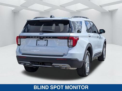 SPACE WHITE METALLIC 2026 Ford Explorer Active w/200A Pkg