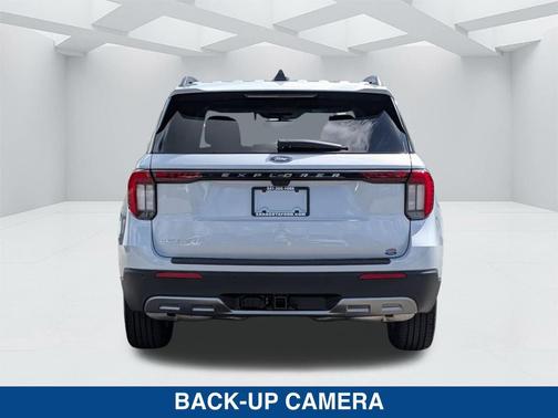 SPACE WHITE METALLIC 2026 Ford Explorer Active w/200A Pkg