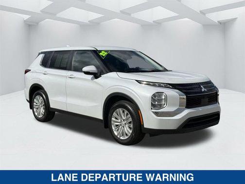 2022 Mitsubishi Outlander ES 2.5 2WD