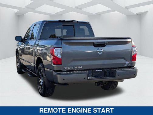2021 Nissan Titan SV