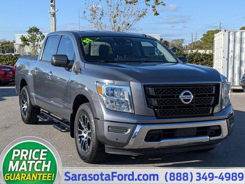 2021 Nissan Titan SV