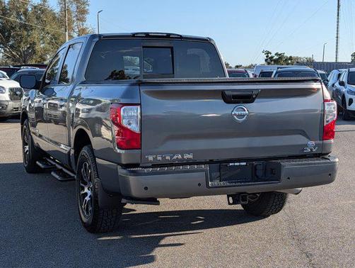 2021 Nissan Titan SV