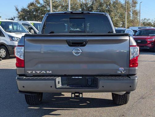 2021 Nissan Titan SV