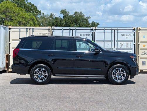 AGATE BLACK METALLIC 2025 Ford Expedition Active