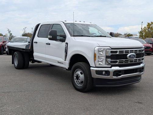 OXFORD WHITE 2026 Ford F-350 XL