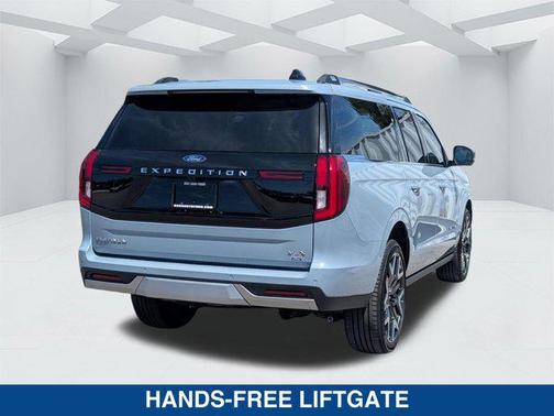 GLACIER GRAY MET TRI-COAT 2026 Ford Expedition Max Platinum