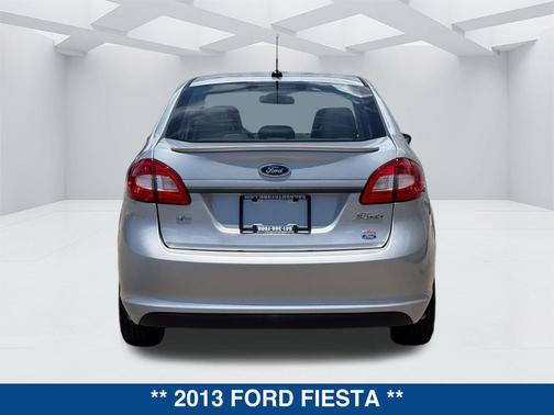INGOT SILVER METALLIC 2013 Ford Fiesta SE