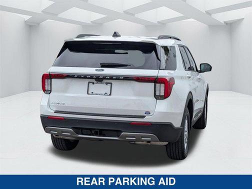 Star White Metallic Tri-Coat 2026 Ford Explorer Active