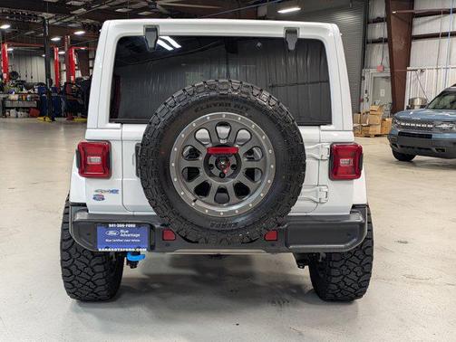 2022 Jeep Wrangler Unlimited 4xe Sahara