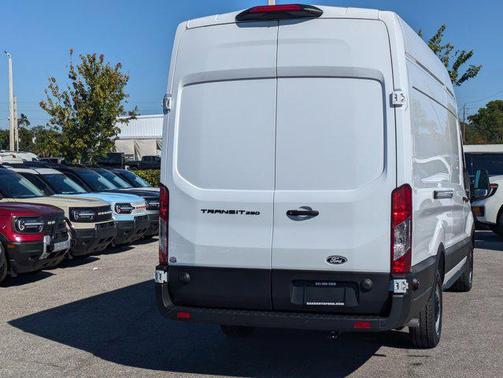 2026 Ford Transit-250 Base