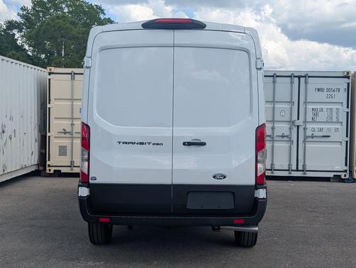 Oxford White 2026 Ford Transit-250 Base