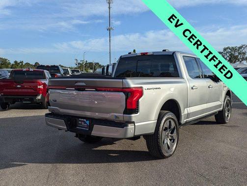 2023 Ford F-150 Lightning LARIAT