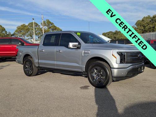 2023 Ford F-150 Lightning LARIAT
