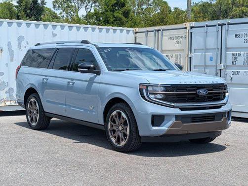Glacier Gray Metallic Tri-Coat 2026 Ford Expedition Max King Ranch