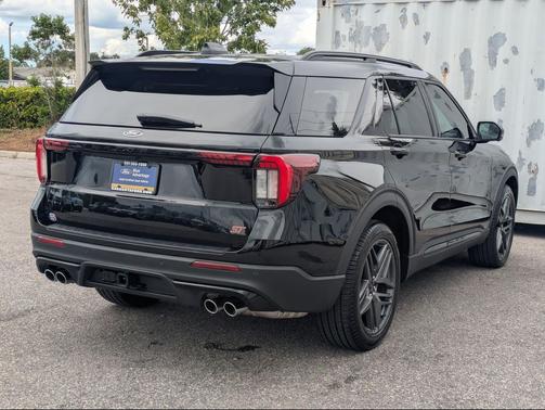 Agate Black Metallic 2026 Ford Explorer ST