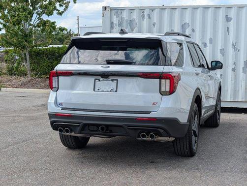 SPACE WHITE METALLIC 2026 Ford Explorer ST
