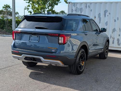 VAPOR BLUE 2026 Ford Explorer Tremor