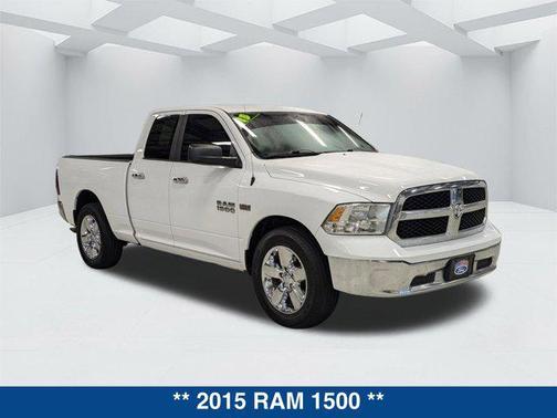 2015 RAM 1500 SLT