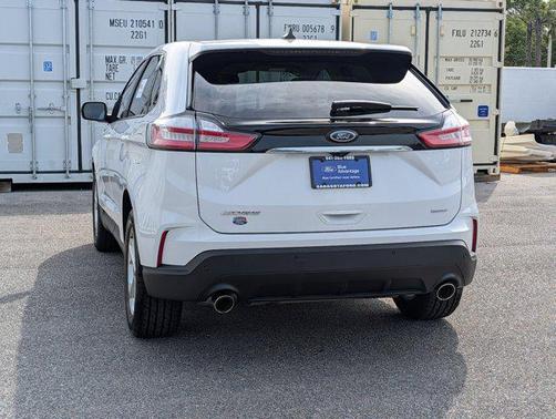 2020 Ford Edge SE