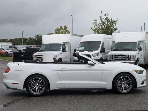 2017 Ford Mustang EcoBoost Premium