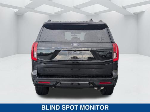 Agate Black Metallic 2027 Ford Expedition Platinum