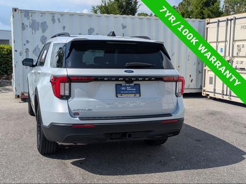 Space White Metallic 2025 Ford Explorer Active