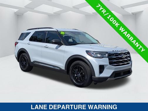 Space White Metallic 2025 Ford Explorer Active
