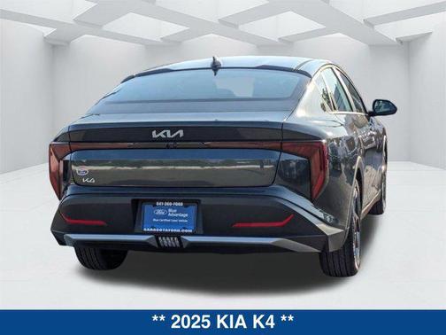 2025 Kia K4 EX