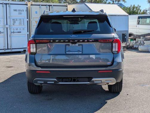 CARBONIZED GRAY METALLIC 2026 Ford Explorer Active