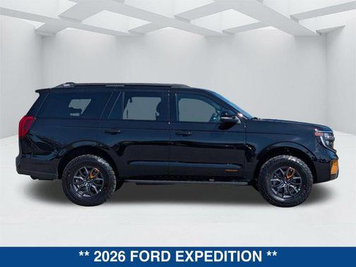 AGATE BLACK METALLIC 2026 Ford Expedition Tremor