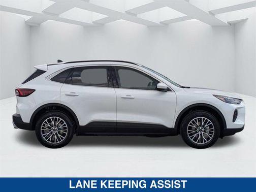 2025 Ford Escape Base